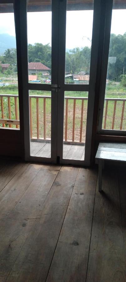 Purabarang Homestay Rantepao Exterior foto